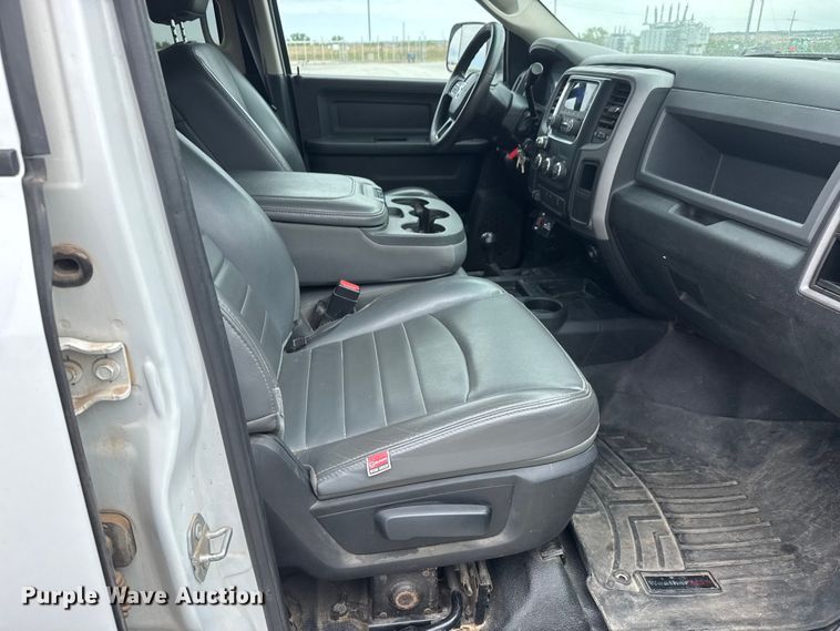 image for item NA9345 2016 RAM 2500 Crew Cab pickup truck
