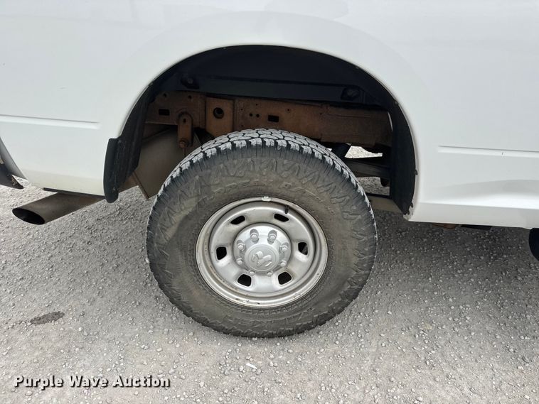 image for item NA9345 2016 RAM 2500 Crew Cab pickup truck