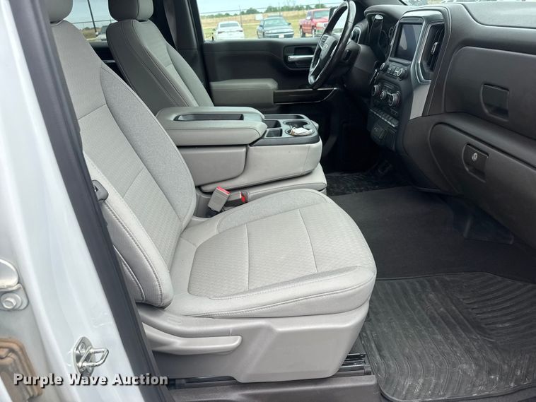 image for item NA9346 2019 Chevrolet Silverado 1500 Crew Cab pickup truck