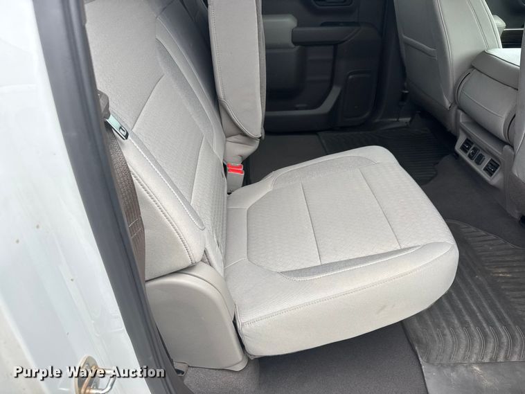 image for item NA9346 2019 Chevrolet Silverado 1500 Crew Cab pickup truck