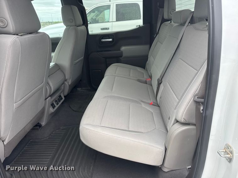 image for item NA9346 2019 Chevrolet Silverado 1500 Crew Cab pickup truck