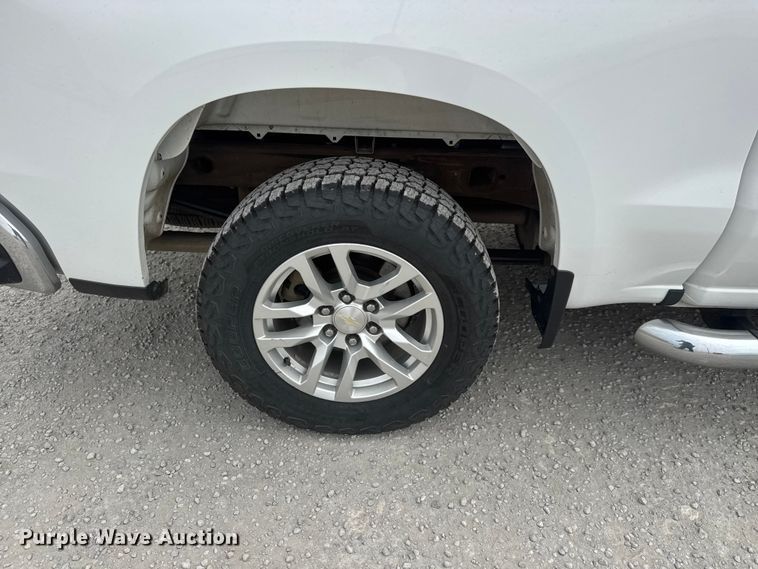image for item NA9346 2019 Chevrolet Silverado 1500 Crew Cab pickup truck