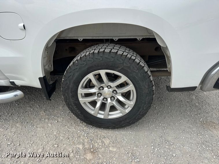 image for item NA9346 2019 Chevrolet Silverado 1500 Crew Cab pickup truck