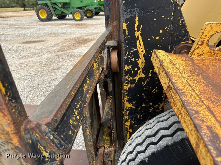 image for item NA9347 Caterpillar V160 forklift