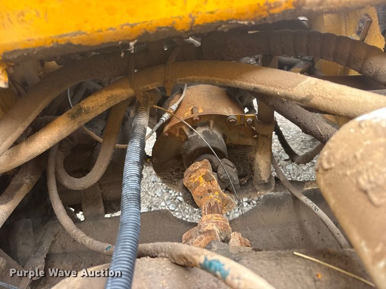 image for item NA9347 Caterpillar V160 forklift