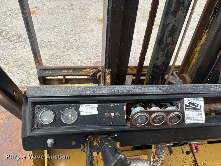 image for item NA9347 Caterpillar V160 forklift