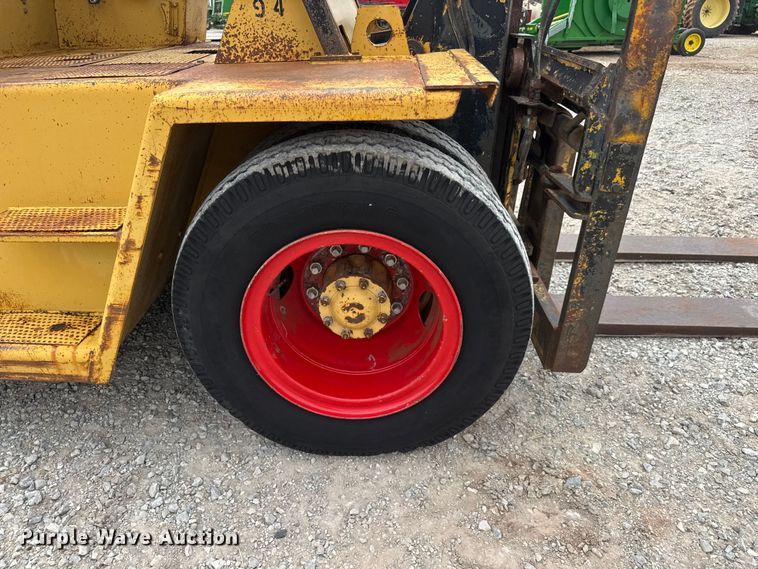 image for item NA9347 Caterpillar V160 forklift