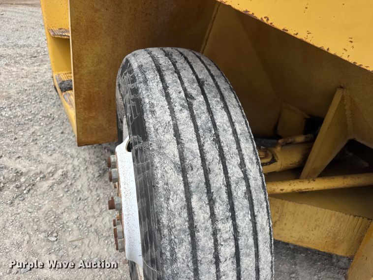 image for item NA9347 Caterpillar V160 forklift