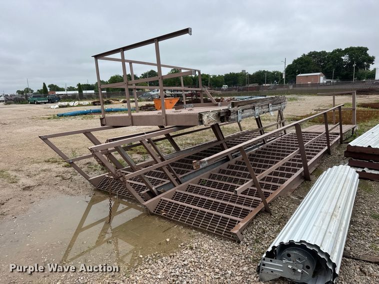 image for item NA9354 (2) metal platforms