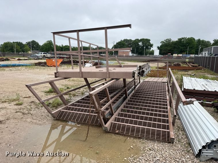 image for item NA9354 (2) metal platforms