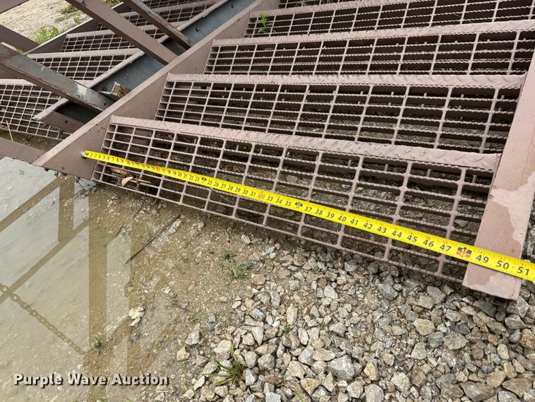 image for item NA9354 (2) metal platforms