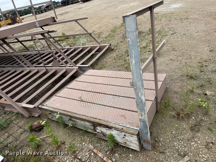image for item NA9354 (2) metal platforms