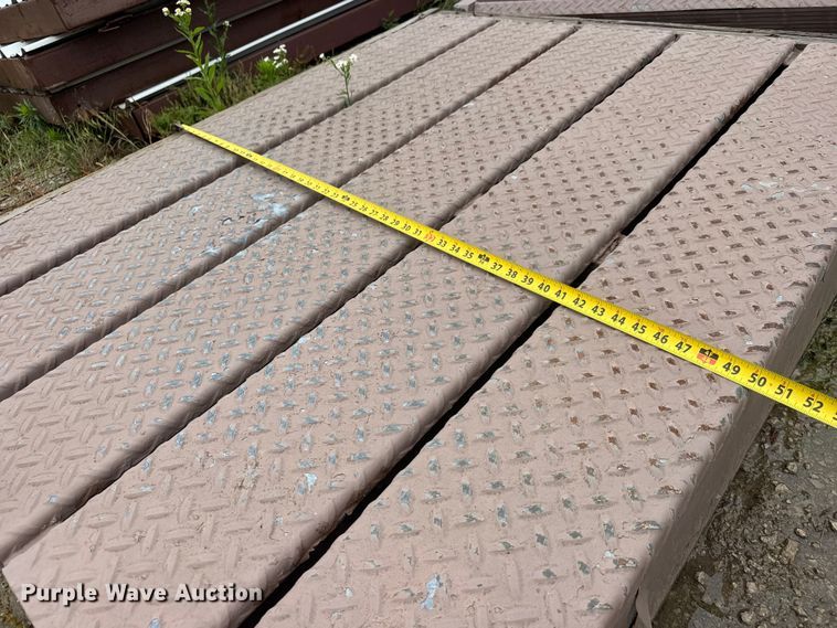 image for item NA9354 (2) metal platforms