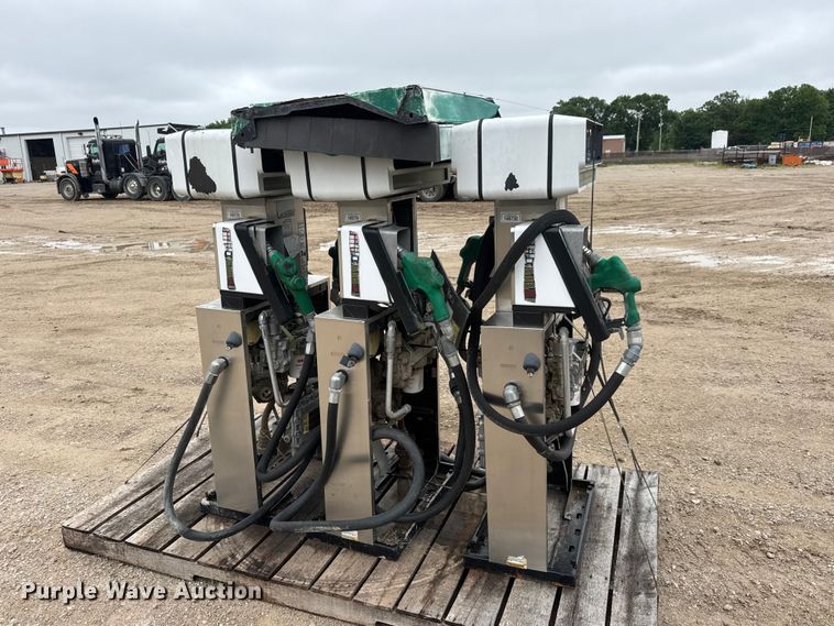 image for item NA9358 (3) Gilbarco JHA-400 fuel pumps
