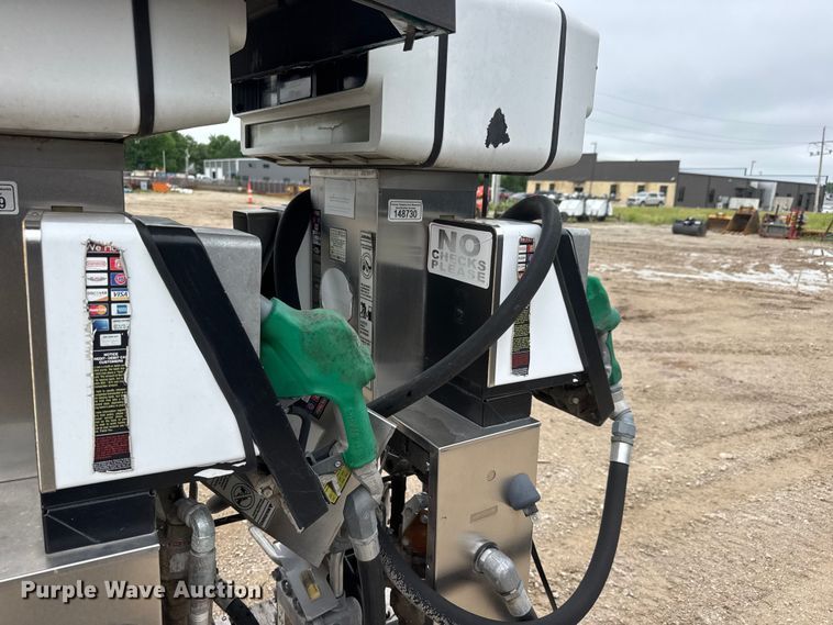 image for item NA9358 (3) Gilbarco JHA-400 fuel pumps