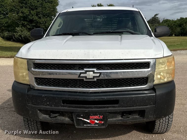 image for item NA9361 2010 Chevrolet Silverado 1500 Ext. Cab pickup truck