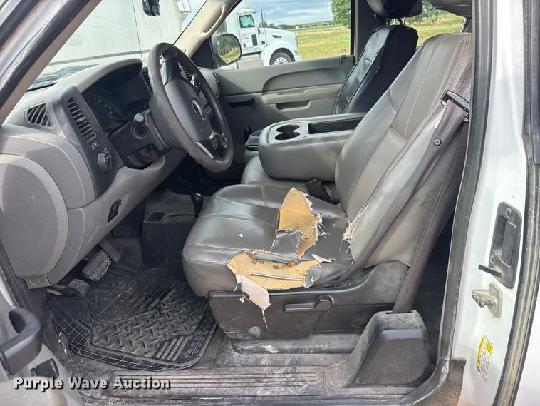 image for item NA9361 2010 Chevrolet Silverado 1500 Ext. Cab pickup truck