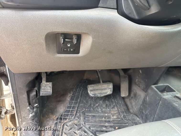 image for item NA9361 2010 Chevrolet Silverado 1500 Ext. Cab pickup truck