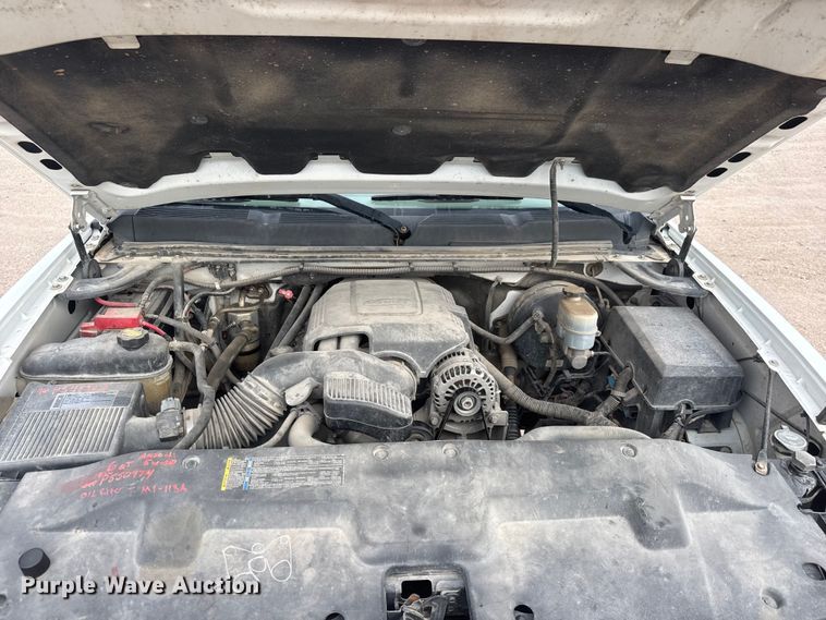 image for item NA9361 2010 Chevrolet Silverado 1500 Ext. Cab pickup truck