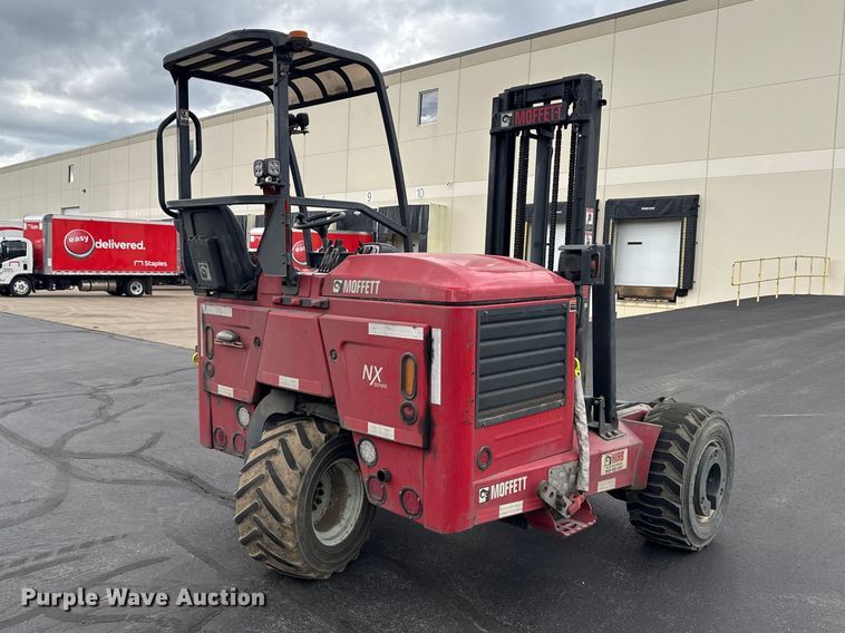 image for item ND9478 2016 Moffett M8 55.4 forklift