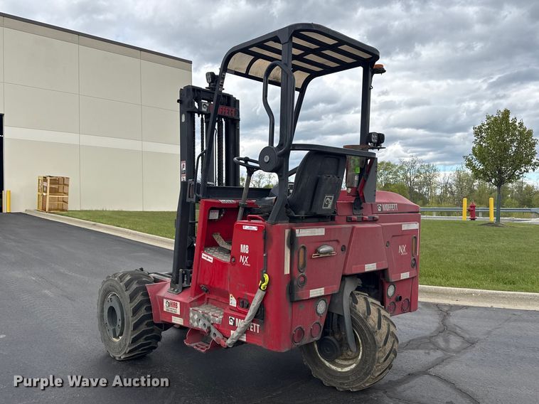 image for item ND9478 2016 Moffett M8 55.4 forklift