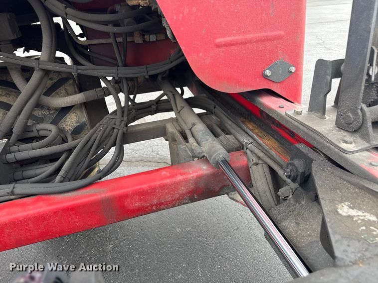 image for item ND9478 2016 Moffett M8 55.4 forklift