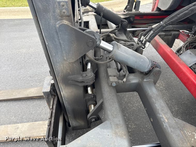 image for item ND9478 2016 Moffett M8 55.4 forklift