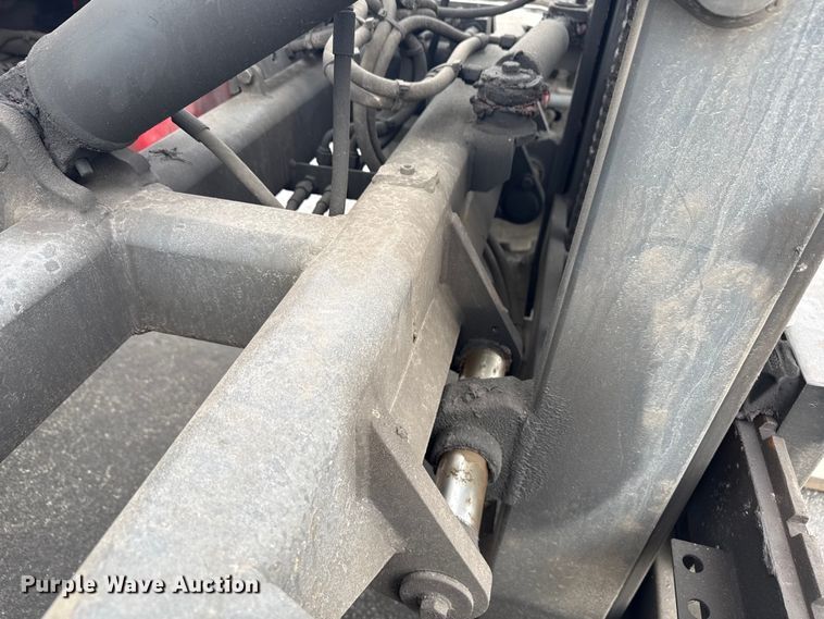 image for item ND9478 2016 Moffett M8 55.4 forklift