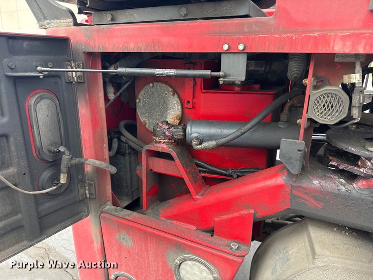 image for item ND9478 2016 Moffett M8 55.4 forklift
