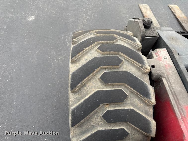 image for item ND9478 2016 Moffett M8 55.4 forklift