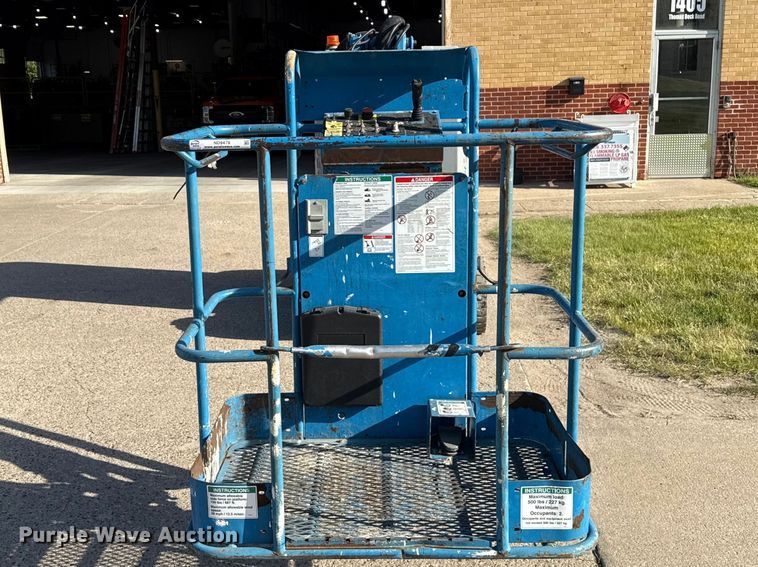 image for item ND9479 2012 Genie Z-30/20N RJ boom lift