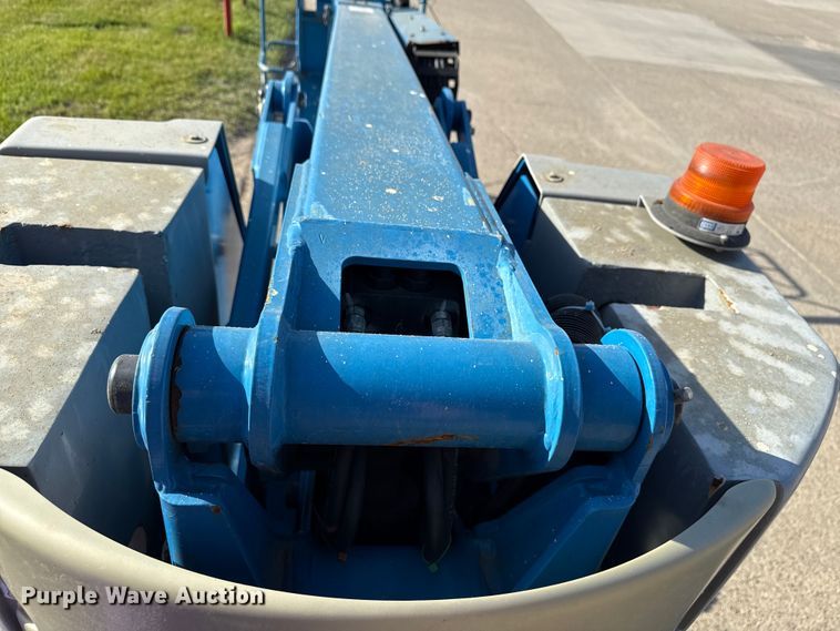 image for item ND9479 2012 Genie Z-30/20N RJ boom lift