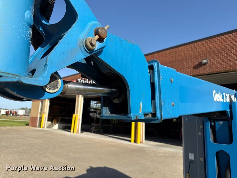 image for item ND9479 2012 Genie Z-30/20N RJ boom lift
