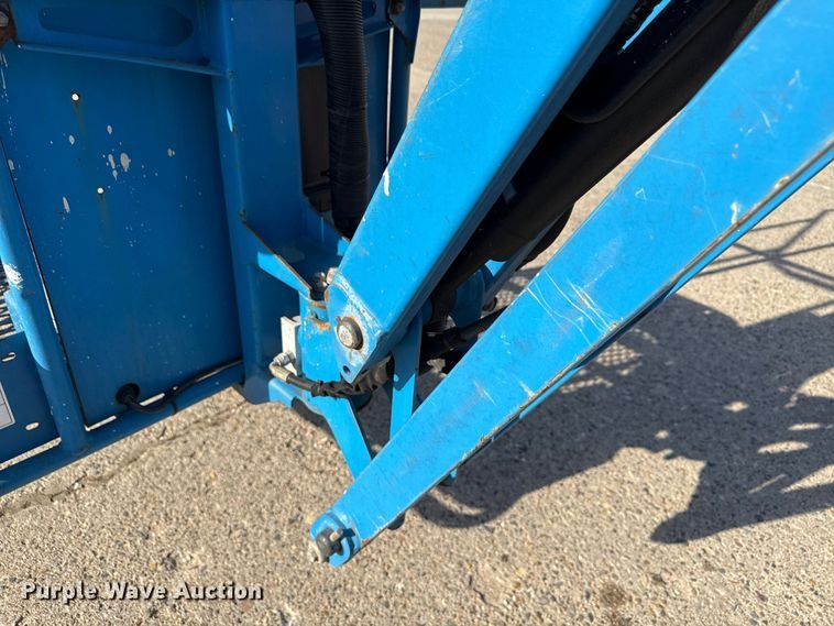 image for item ND9479 2012 Genie Z-30/20N RJ boom lift