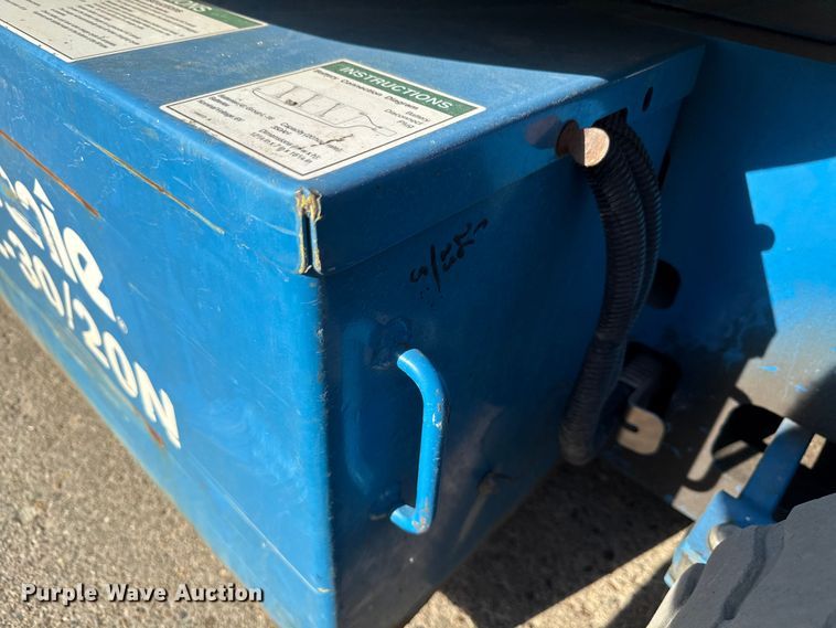 image for item ND9479 2012 Genie Z-30/20N RJ boom lift