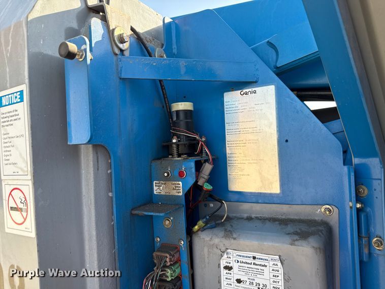 image for item ND9479 2012 Genie Z-30/20N RJ boom lift