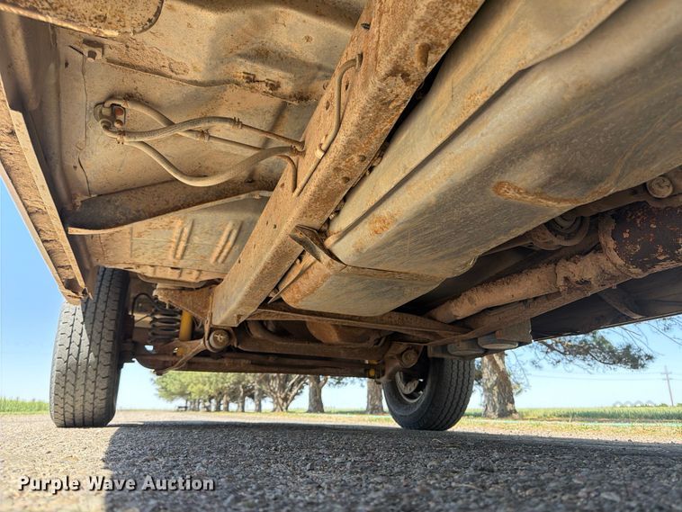 image for item NE9882 1974 Ford F100 pickup truck