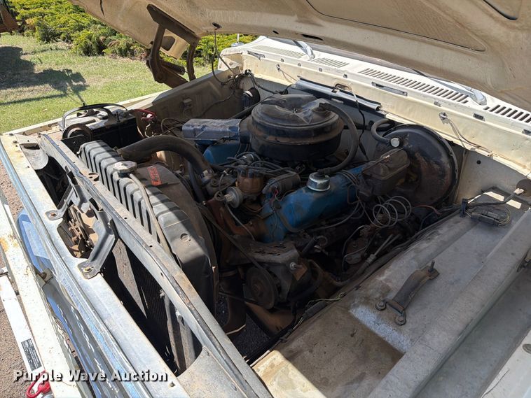 image for item NE9882 1974 Ford F100 pickup truck