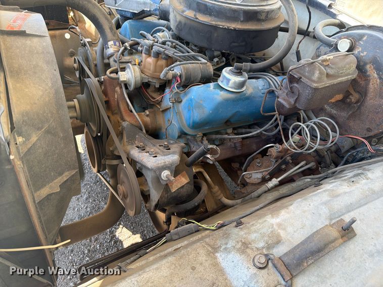 image for item NE9882 1974 Ford F100 pickup truck
