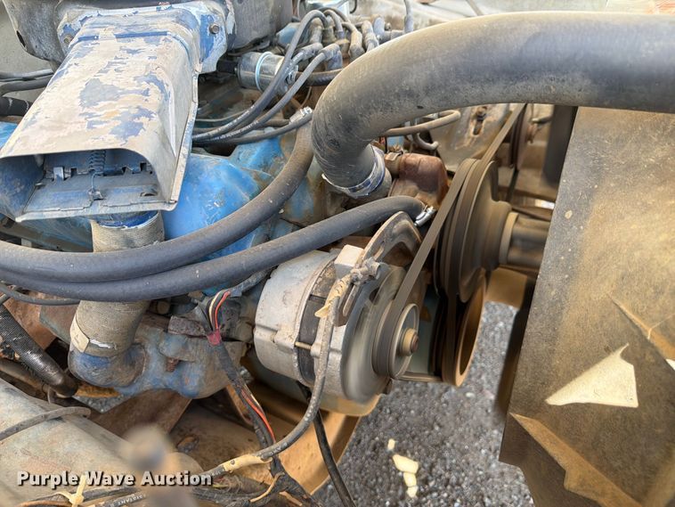 image for item NE9882 1974 Ford F100 pickup truck