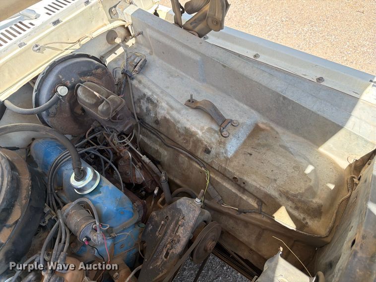 image for item NE9882 1974 Ford F100 pickup truck