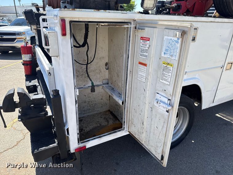 image for item NK9135 2018 RAM 4500 Crew Cab utility / service truck