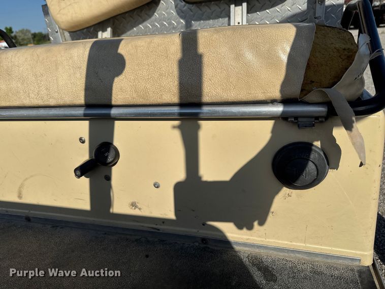 image for item OE9583 1998 Club Car DS golf cart