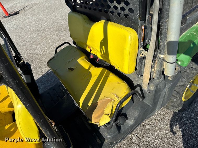 image for item OE9584 2012 John Deere XUV550 S4 utility vehicle