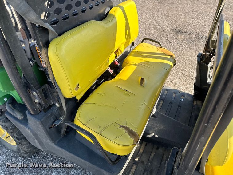 image for item OE9584 2012 John Deere XUV550 S4 utility vehicle