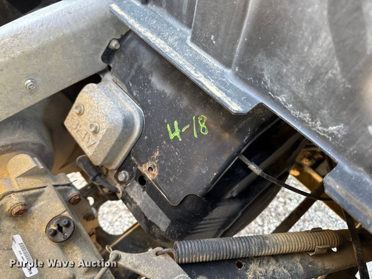 image for item OE9584 2012 John Deere XUV550 S4 utility vehicle