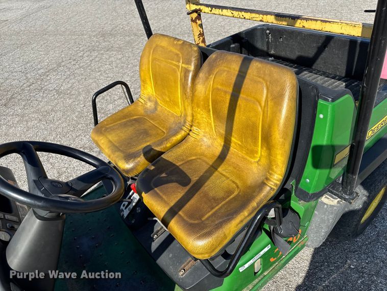image for item OE9586 2014 John Deere Gator CX utility vehicle