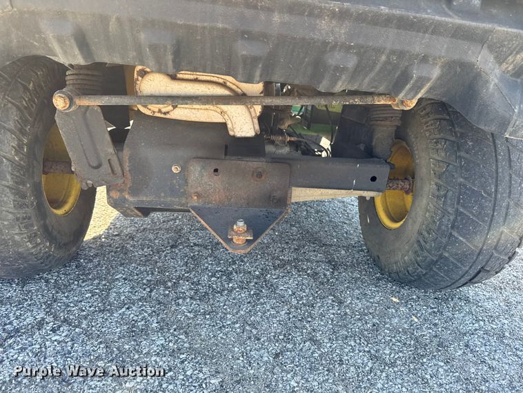 image for item OE9586 2014 John Deere Gator CX utility vehicle