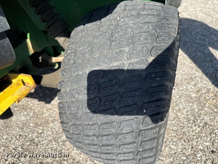image for item OE9586 2014 John Deere Gator CX utility vehicle