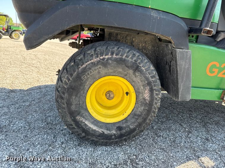 image for item OE9586 2014 John Deere Gator CX utility vehicle